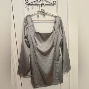 NWOT Elegant Silver Satin Dress/ SZ Medium